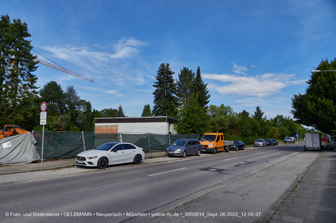 06.09.2022 - Baustelle an der Niederalmstraße 16 und Hugo-Lang-Bogen 13 in Neuperlach-Trudering